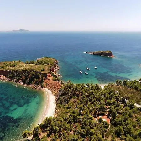 Alonissos 4-bedroom Large With Private Pool *