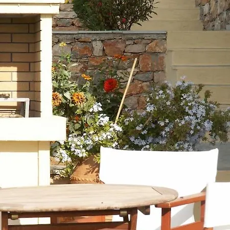 Willa Alonissos 4-bedroom Large With Private Pool Milia