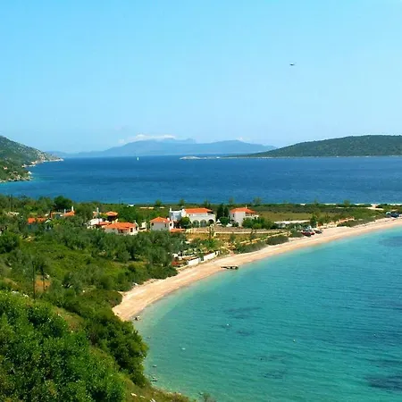 Alonissos 4-bedroom Large With Private Pool